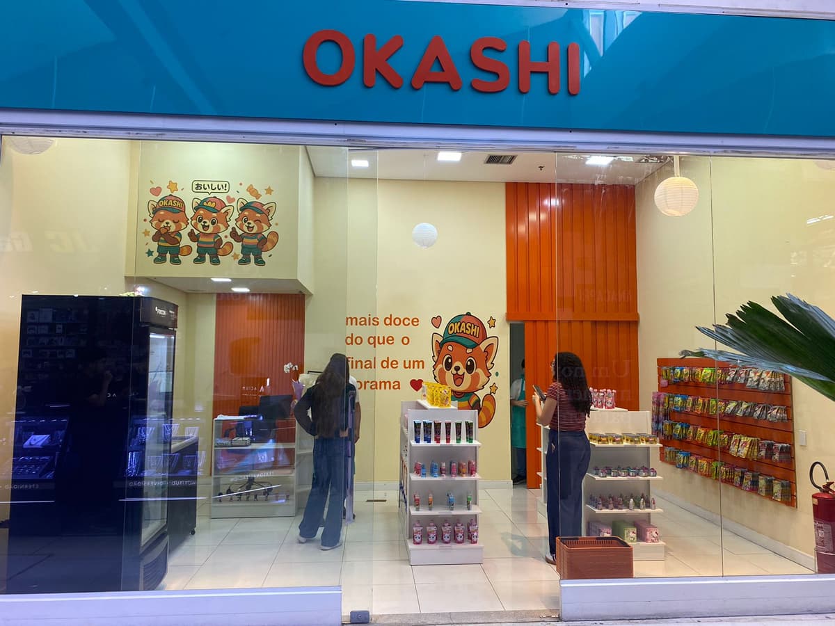 Imagem de interna da loja okashi doces