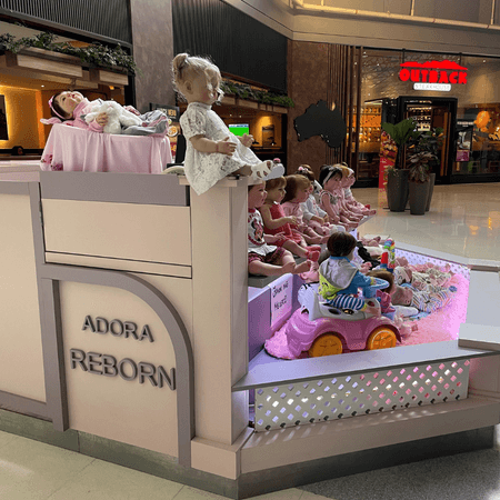 Imagem de interna da loja adora reborn