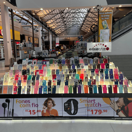 Imagem de interna da loja conexão i