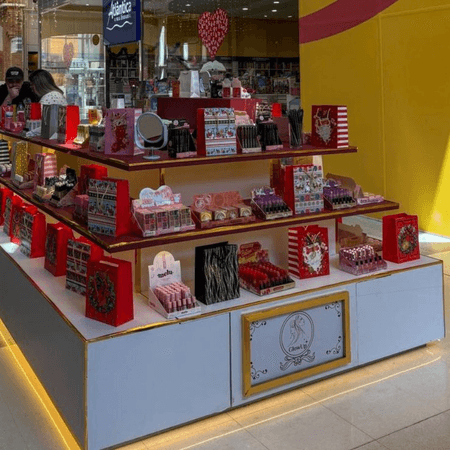 Logo da loja glow up cosmeticos